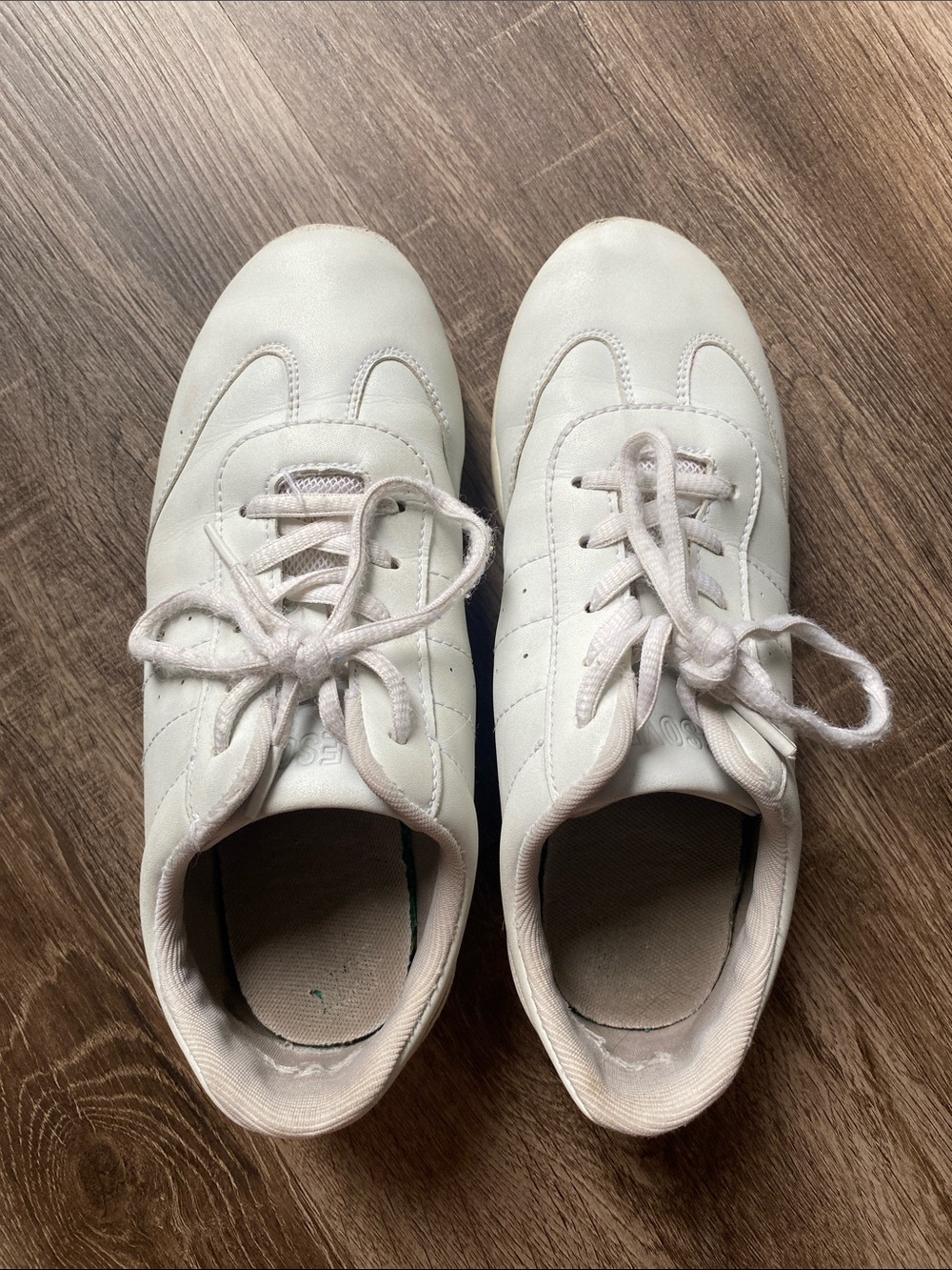 Size 5 White cheer shoes